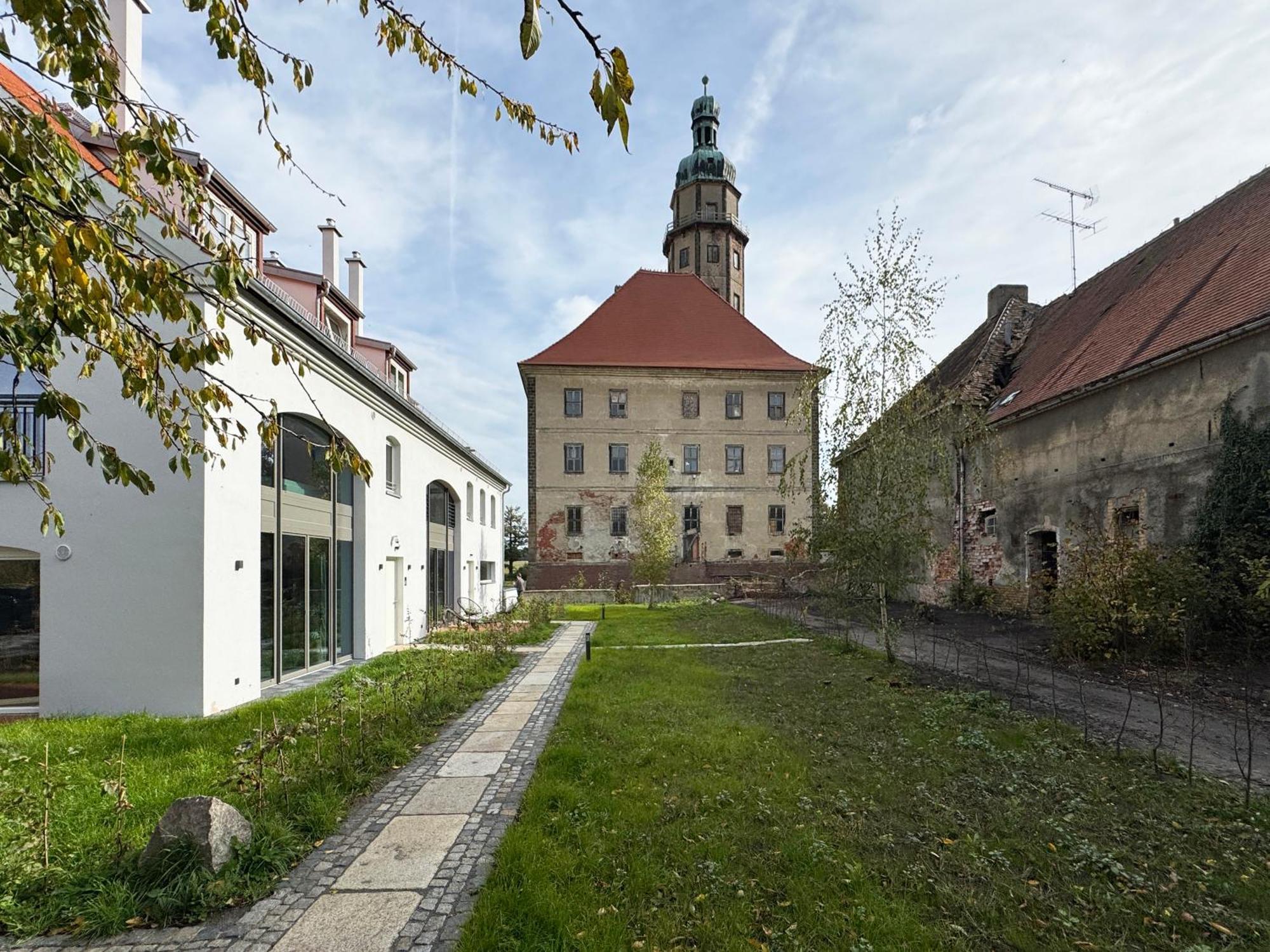 Resort "Schloss Reinharz" Бад-Шмидеберг Экстерьер фото