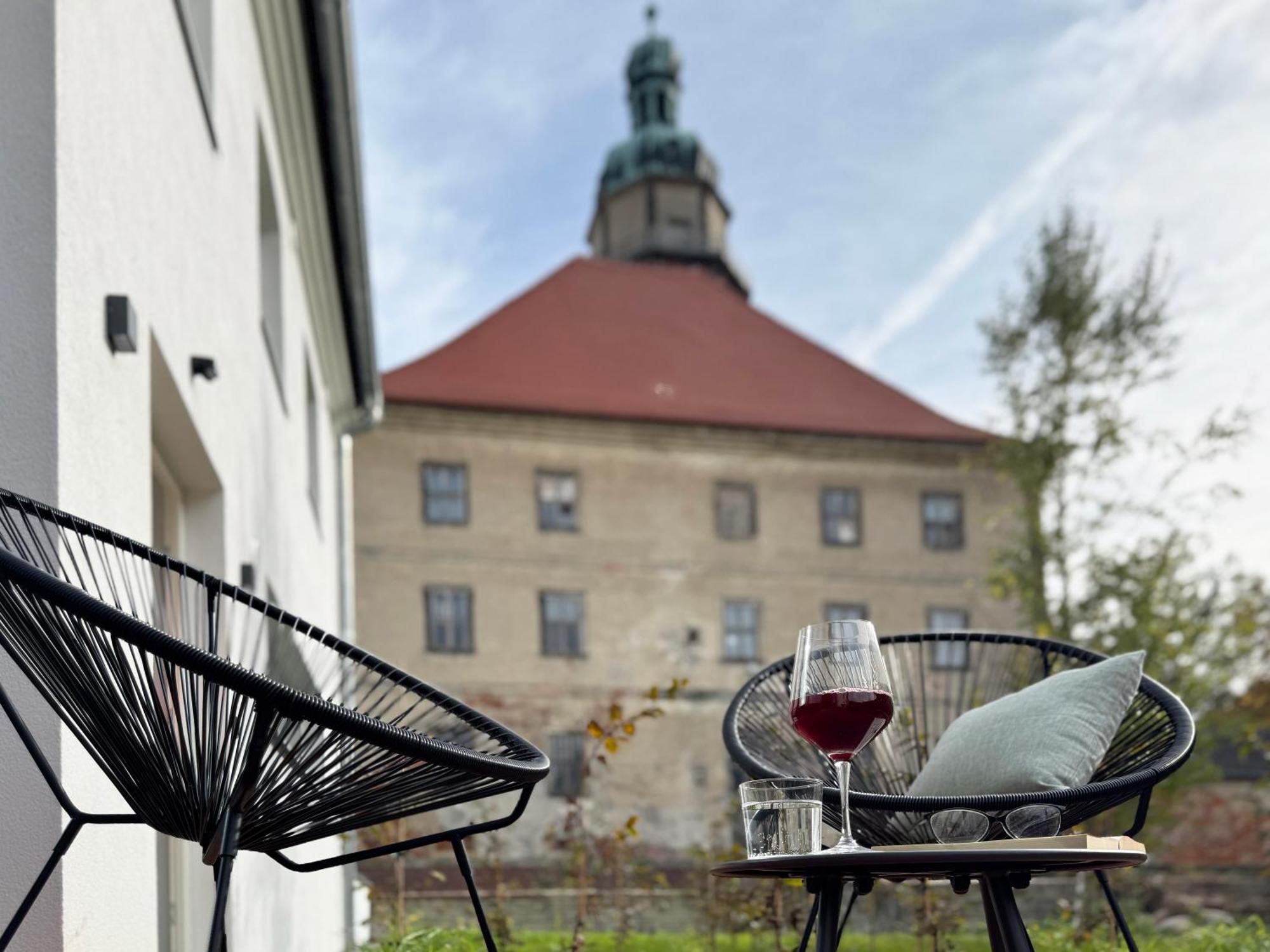 Resort "Schloss Reinharz" Бад-Шмидеберг Экстерьер фото